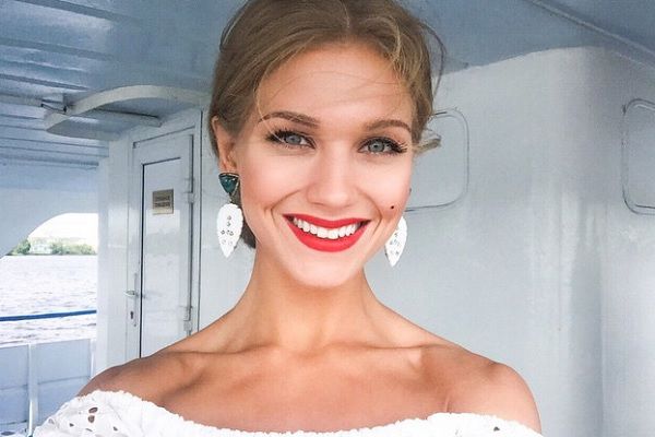 Кристина Асмус удивила подписчиков пикантной фотографией.