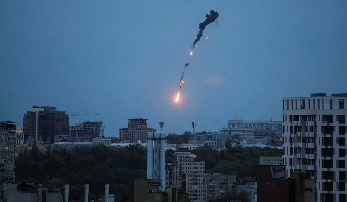 В Бундестаге предлагают сбивать дроны над Украиной войсками НАТО.