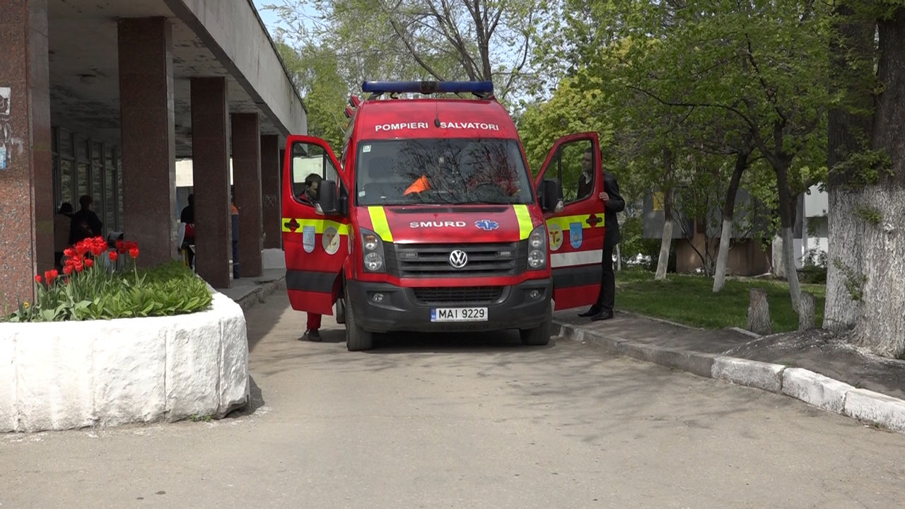 Сотни бельчан переусердствовали с едой и выпивкой в пасхальные праздники, доставив немало хлопот врачам. 