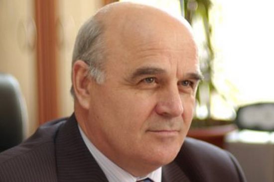 По словам примара Василия Панчука, в следующем году будут сокращены бюджетные расходы. Фото: obzormd.com