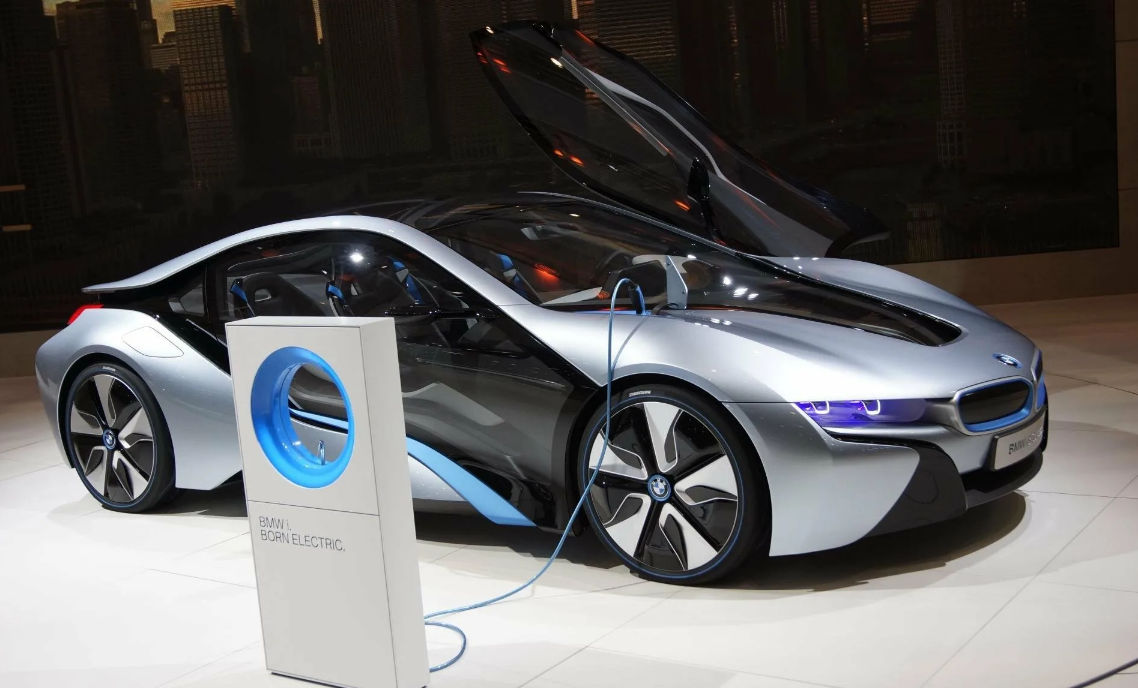 BMW увеличил рентабельность благодаря продаже электрокаров и премиальных моделей.