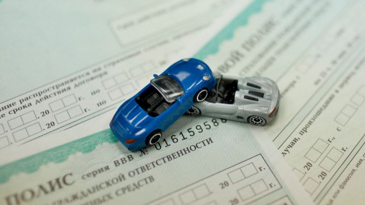 De la început de an crește prima de bază la RCA și „Carte Verde”. 