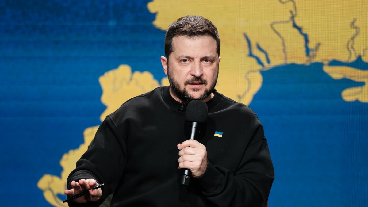 Зеленский: Уступки территорий - только с разрешения народа.