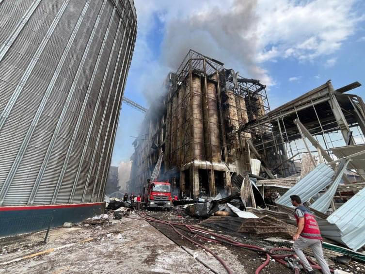 Explozie la o fabrică de paste în Turcia: 20 de persoane, rănite.
