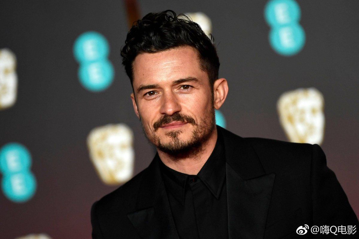 Orlando Bloom revine în teatru într-un spectacol în care va interpreta un asasin plătit.