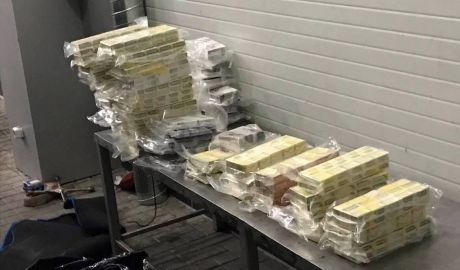 Două tentative de contrabandă cu ţigări au fost deconspirate de forţele de frontieră.