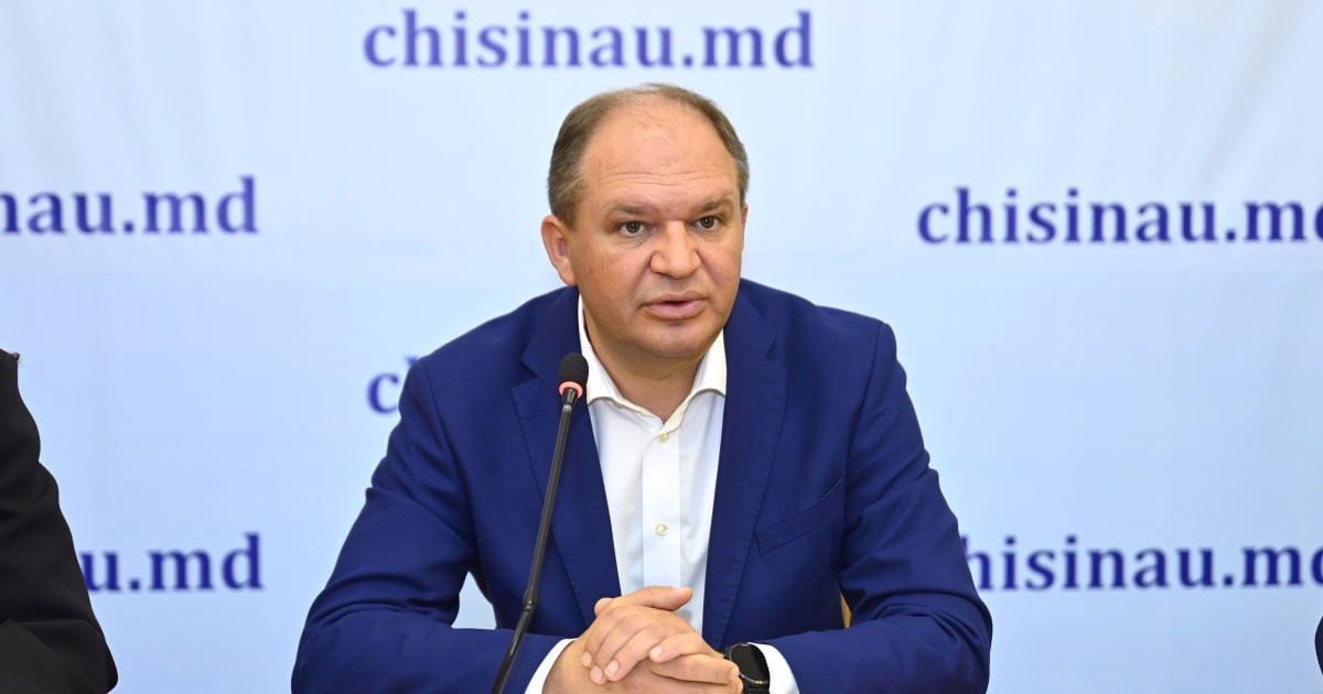 Чебан - фракции PAS в МСК: Вы развалили страну, вы отобрали 98 млн у детей.