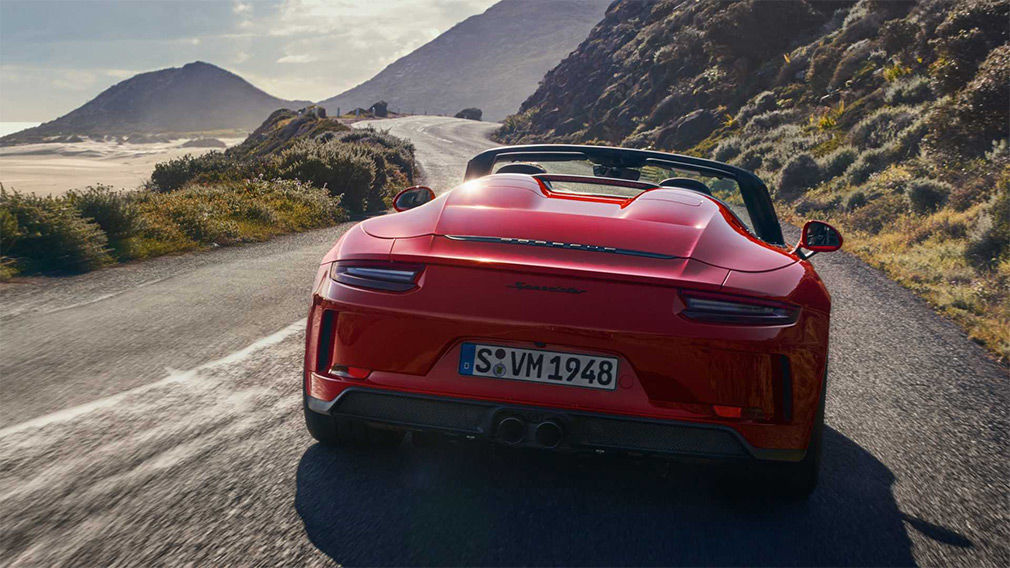 Новый Porsche 911 стал спидстером.