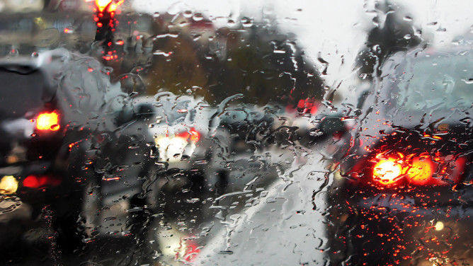 Sfaturi privind carosabilul umed. Harta ambuteiajelor din Capitală. Foto: tvnmeteo.tvn24.pl