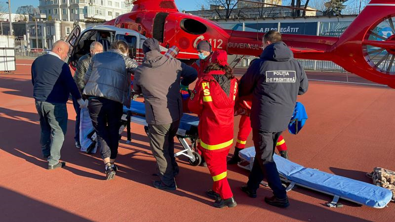 Вертолет SMURD доставил из Окницы в Кишинев мужчину с черепно-мозговой травмой.