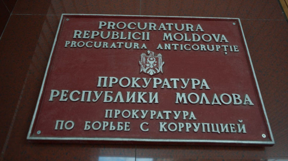 АП: Готовилась новая схема контрабанды оружия с Украины.