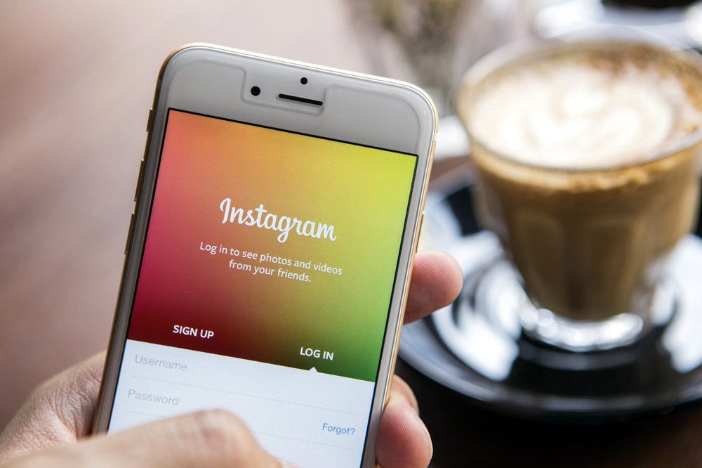 Аудитория Instagram превысила 500 млн пользователей.