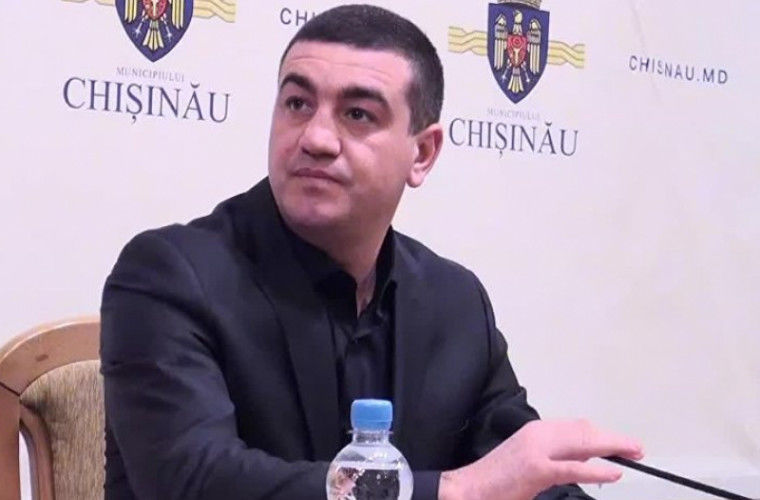 Начальник Главного управления общественного транспорта и связи Кишинева Виталий Бутучел подал в отставку. 
