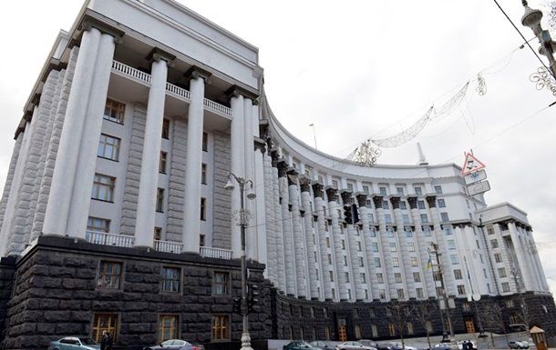 По прогнозам Нацбанка, госдолг в 2015 году достигнет 95% ВВП.