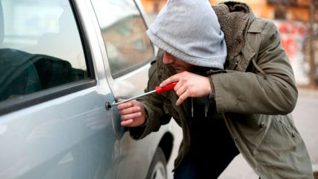 Cei doi bărbați spun că erau doar în trecere și nu au încercat să fure nimic.