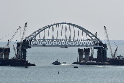 Ущерб Украины от строительства Россией Крымского моста составляет 10 миллиардов гривен (22 миллиарда рублей). 