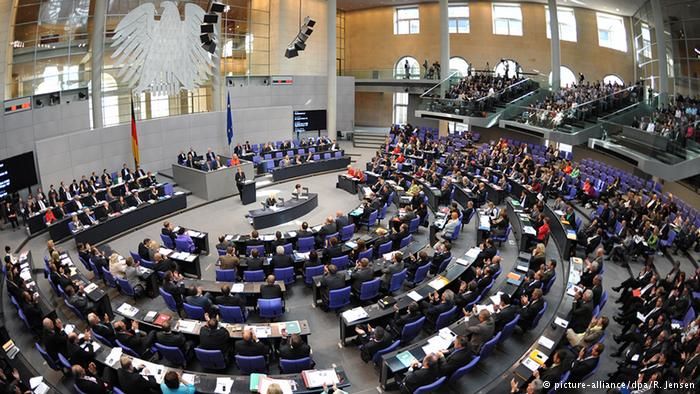 Бундестаг одобрил законопроект о внесении Марокко, Алжира и Туниса в список "безопасных стран".