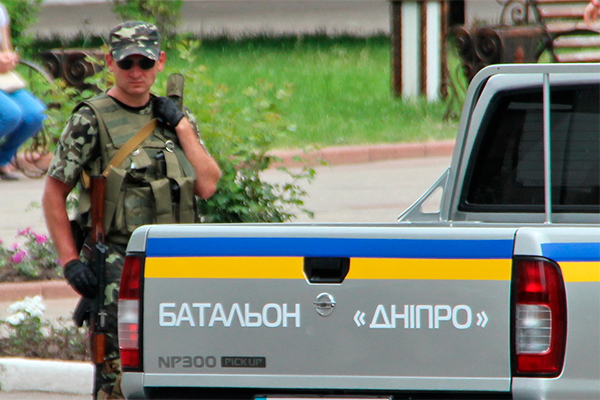 Они дали украинскому президенту срок в полгода, чтобы тот привел страну "к европейскому будущему".