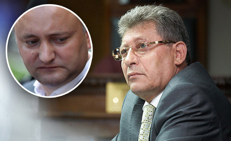 Михай Гимпу и председатель Партии социалистов Игорь Додон обменялись едкими репликами.