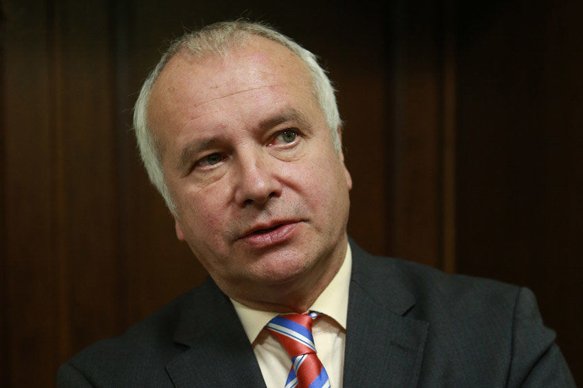 Александр Рар считает, что лидирующим партиям по итогам выборов предстоят переговоры о создании коалиции.