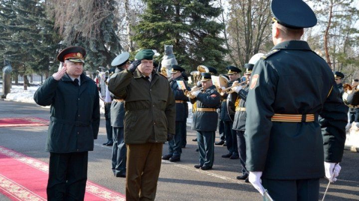 Lituania salută reforma armatei ţării noastre. Va oferi sprijin