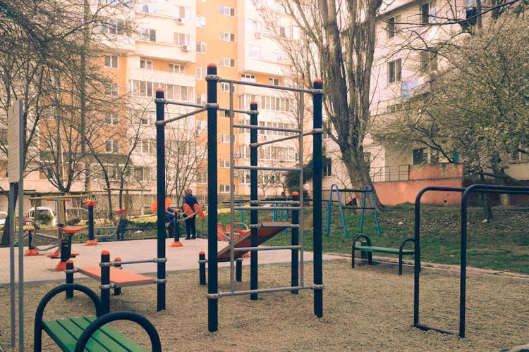 В столичном секторе Чеканы открыта площадка для фитнеса и тренировок.