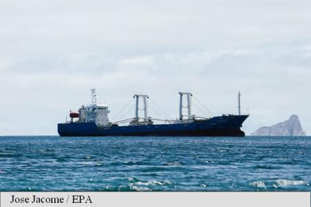O navă chineză reținută în Galapagos transporta peste 6.000 de rechini.