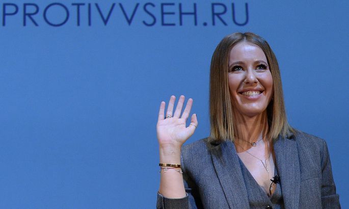 Ksenia Sobceak a fost stropită cu apă.