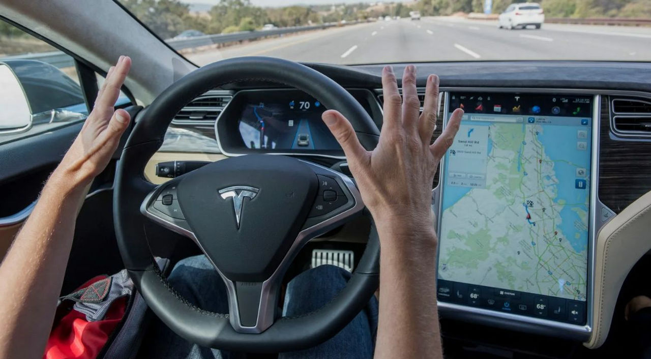 Reuters: Сотрудники Tesla распространяют приватные видео, снятые электромобилями.