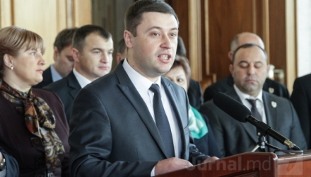 Члены комиссии по расследованию дела АО «Banca de Economii» обязаны подписать заявление, подтверждающее отсутствие конфликта интересов.