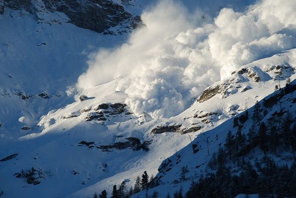 Un moldovean, printre cei cinci membri ai Legiunii străine morţi în avalanşa din Alpi.