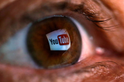 Последними видео, просмотренными со смартфона женщины, были инструкции на YouTube по самостоятельным родам.