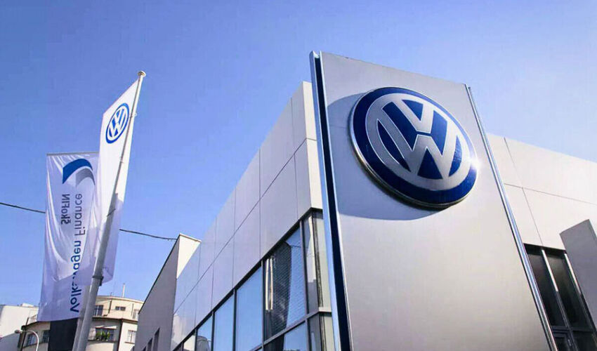 Vânzările globale ale Volkswagen sunt în scădere din cauza reducerii drastice a cererii în China și SUA.