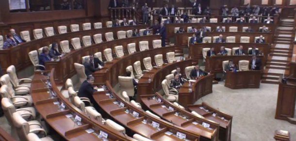 Guvernul Sturza a căzut din lipsa de cvorum. Foto: privesc.eu