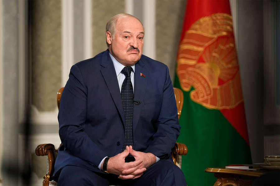 Лукашенко признался, что отказался от мечты стать журналистом из-за тещи.