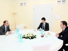 La rîndul său, Vlad Filat a subliniat interesul ţării noastre pentru colaborarea cu FMI