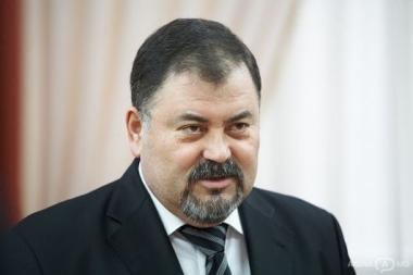 “In ultima vreme, drumuri din tara arata ca dupa razboi, in special acele drumuri care duc spre Orhei. Sa vina ministrul sa vorbeasca despre reconstructia drumurilor”.