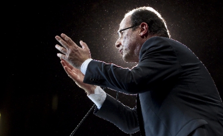 Mai mult, Hollande a spus că problema aceasta depăşeşte graniţele Siriei. 