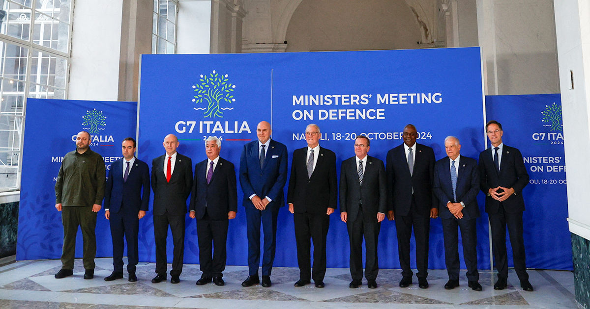 Министры обороны G7 провели первую встречу в истории.