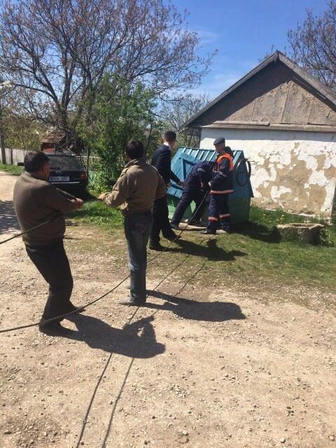 Un bărbat din Briceni, salvat după ce a căzut într-o fântână de zece metri adâncime. Foto: dse.md