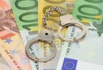 A primit peste 10 mii de euro prin trafic de influenţă. Foto: elldor.info
