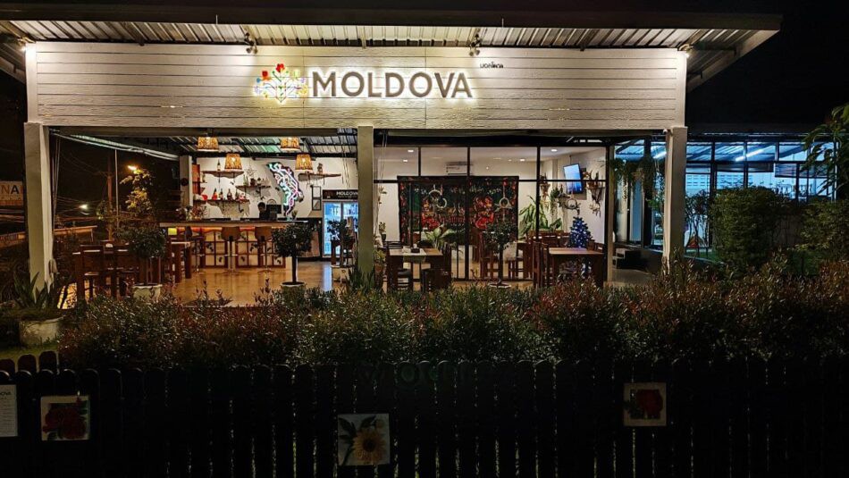 В Таиланде на острове Пхукет открылся ресторан Moldova.
