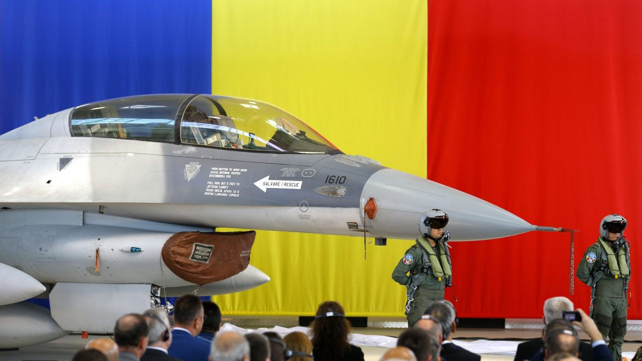 Guvernul României a aprobat condițiile de instruire a ucrainenilor pe avioanele F-16.