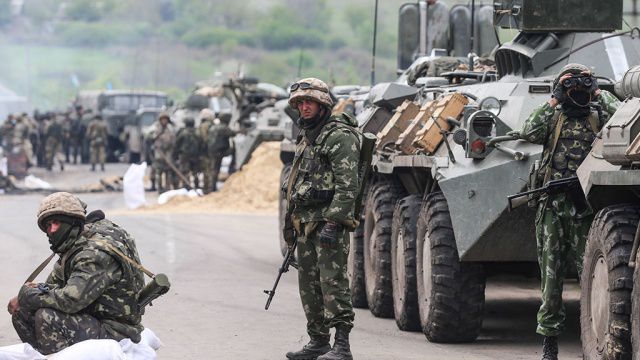 Законопроект увеличивает расходы на оборону в бюджете 2015 года.