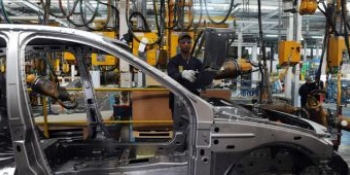 Fabrica Renault de la Tanger este cea de-a doua înfiinţată pe continentul african, dupa cea de la Casablanca.