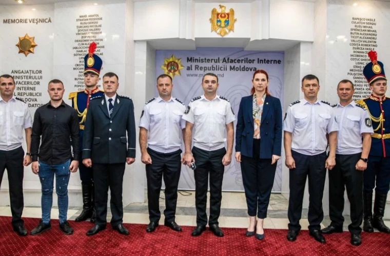 Ревенко встретилась с сотрудниками подразделений МВД.