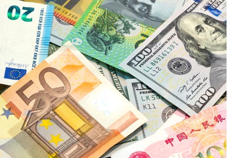 В июне предложение валюты было на 24% больше спроса.