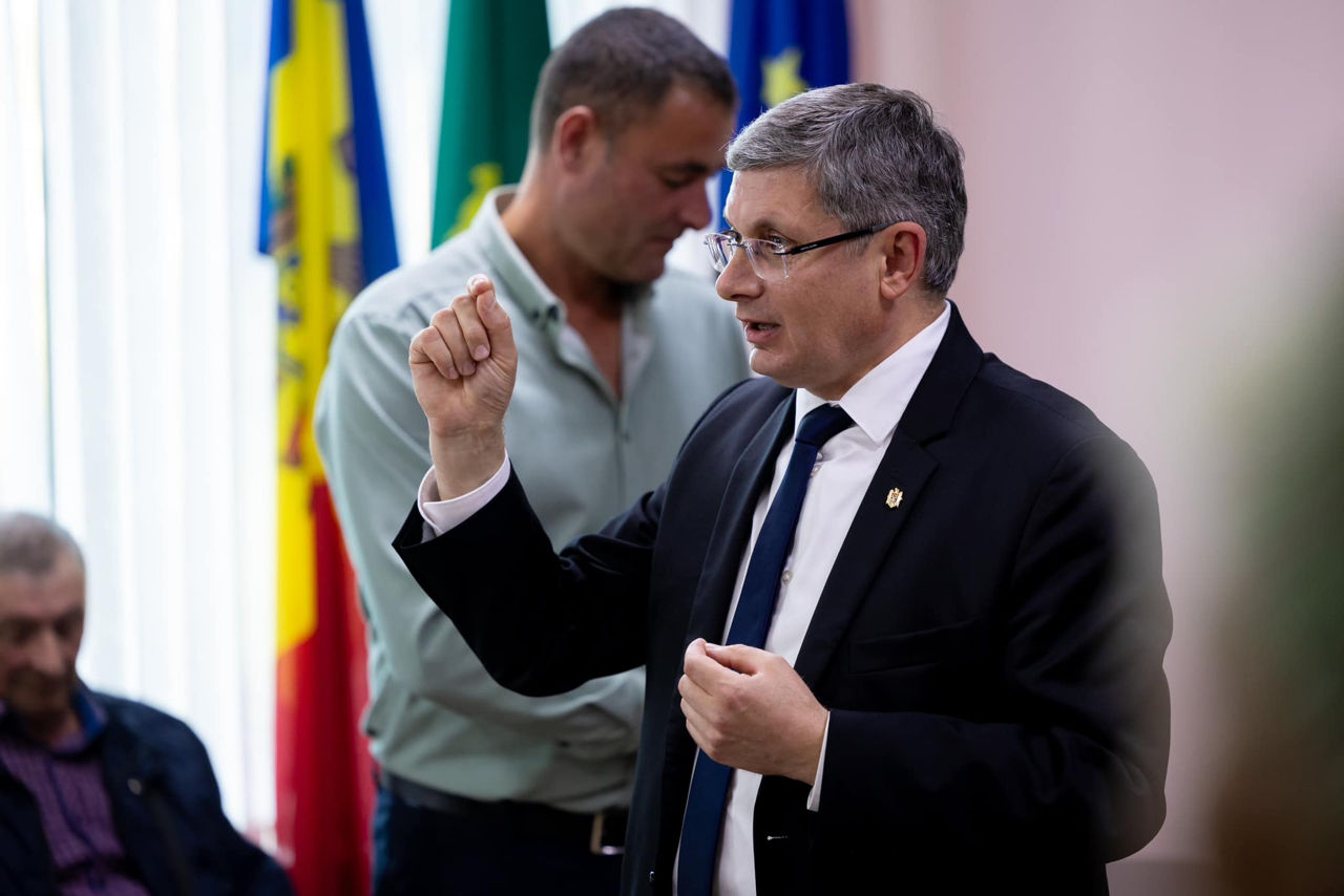 Igor Grosu participă la Forumul de Securitate de la București: Va vorbi despre războiul hibrid.