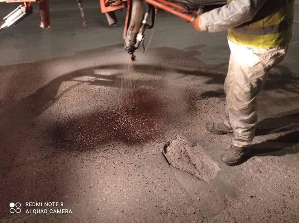 В Кишинёве ремонт дорог проводится струйно-инъекционным методом.