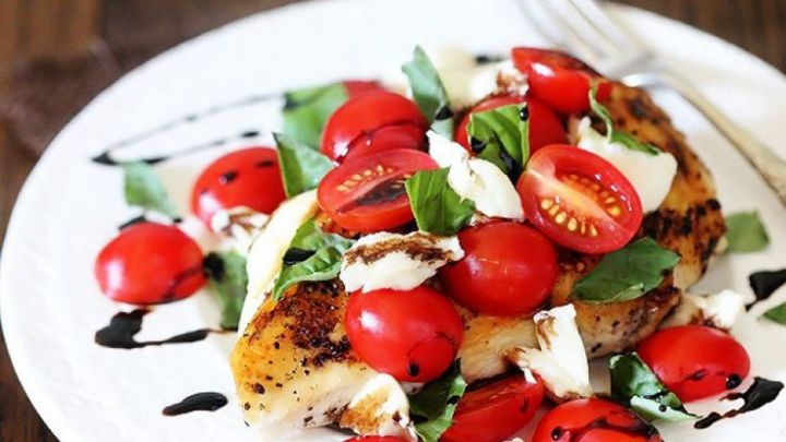 Ingrediente care nu trebuie adăugate în salate dacă vrei să slăbeşti. Foto: pinimg.com